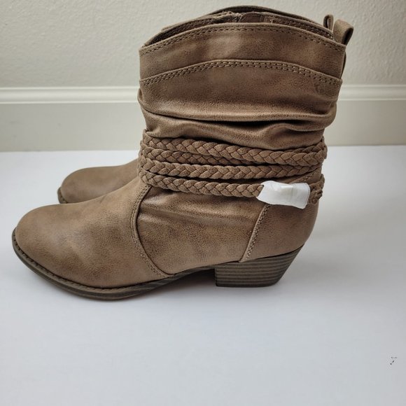 Mia kids Barb-k Mushroom size 3.M - Picture 2 of 8